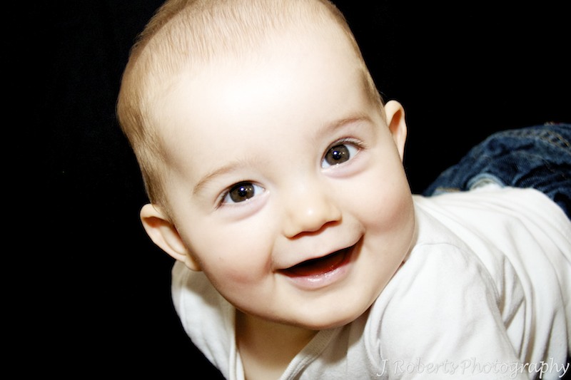 6month old boy laughing - family portrait photography sydney